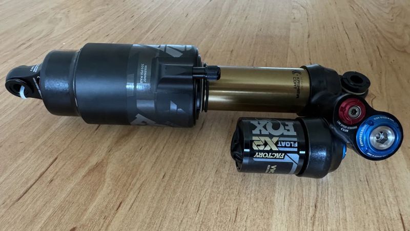 FOX Float X2 Factory 2024, 230x65mm - Nový