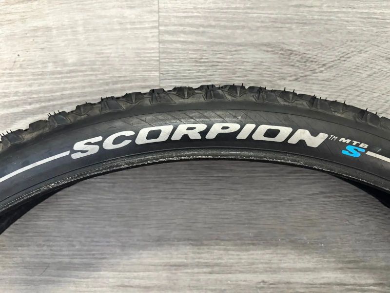 Zánovní pláště Pirelli MTB 2.3