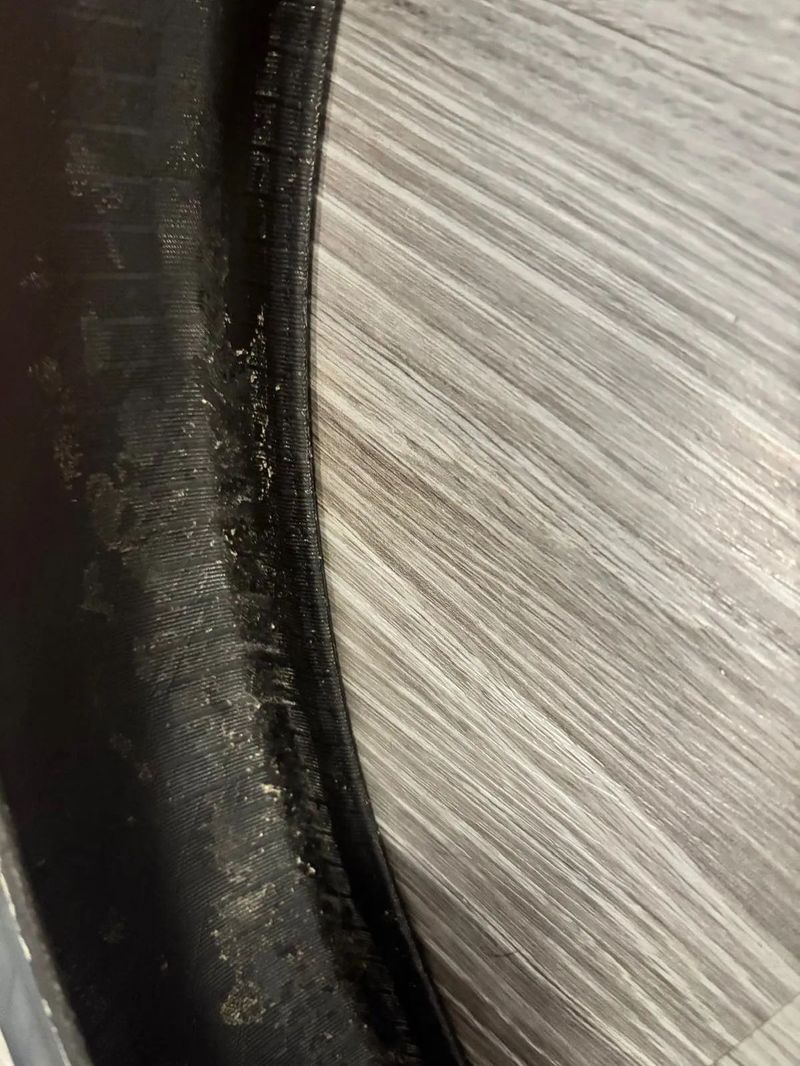 Zánovní pláště Pirelli MTB 2.3