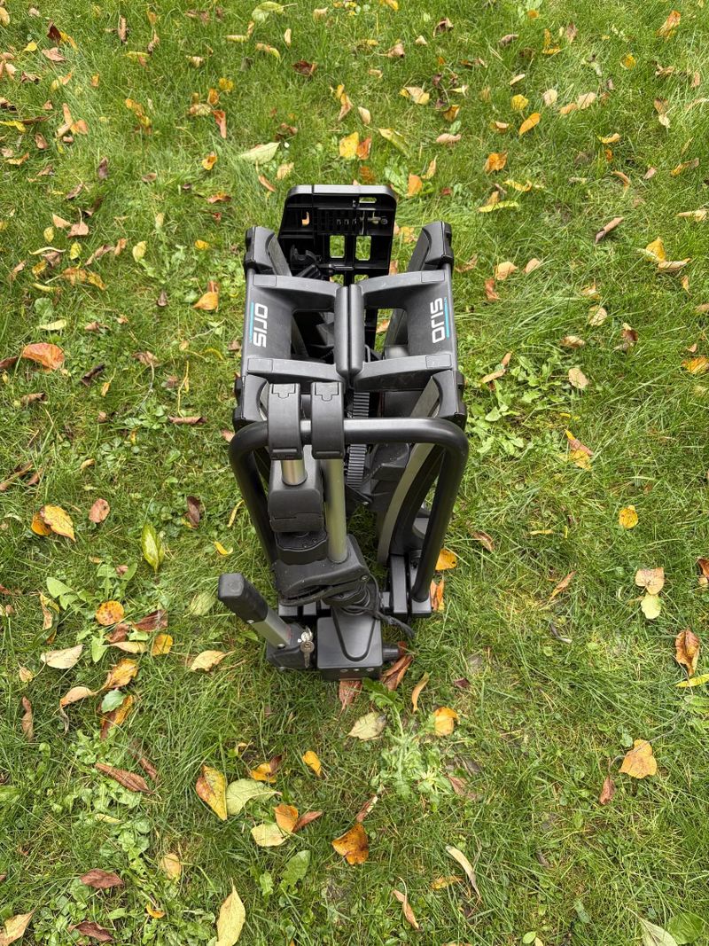 Nosič na dvě jízdní kola na tažné zařízení 