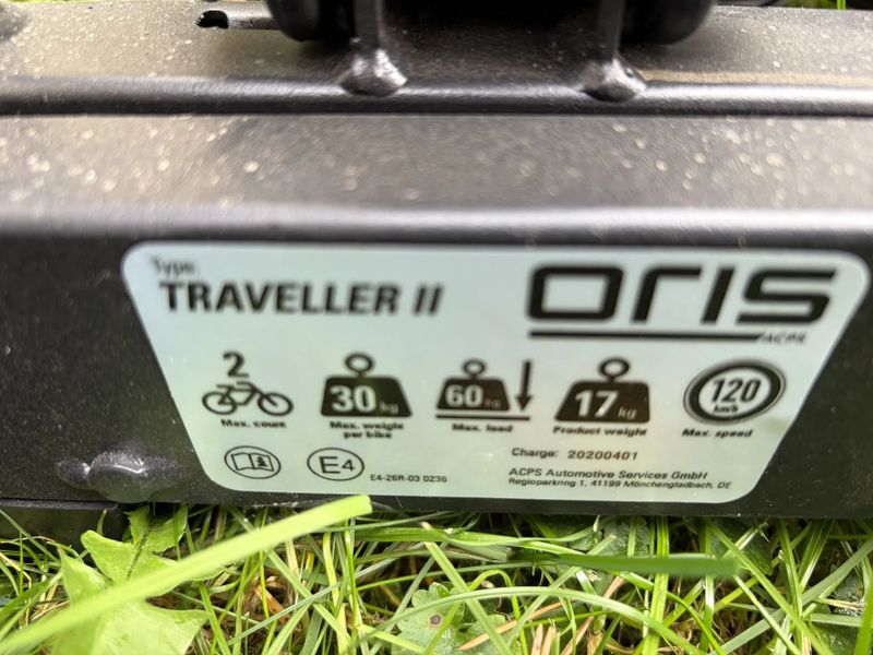 Nosič na dvě jízdní kola na tažné zařízení 