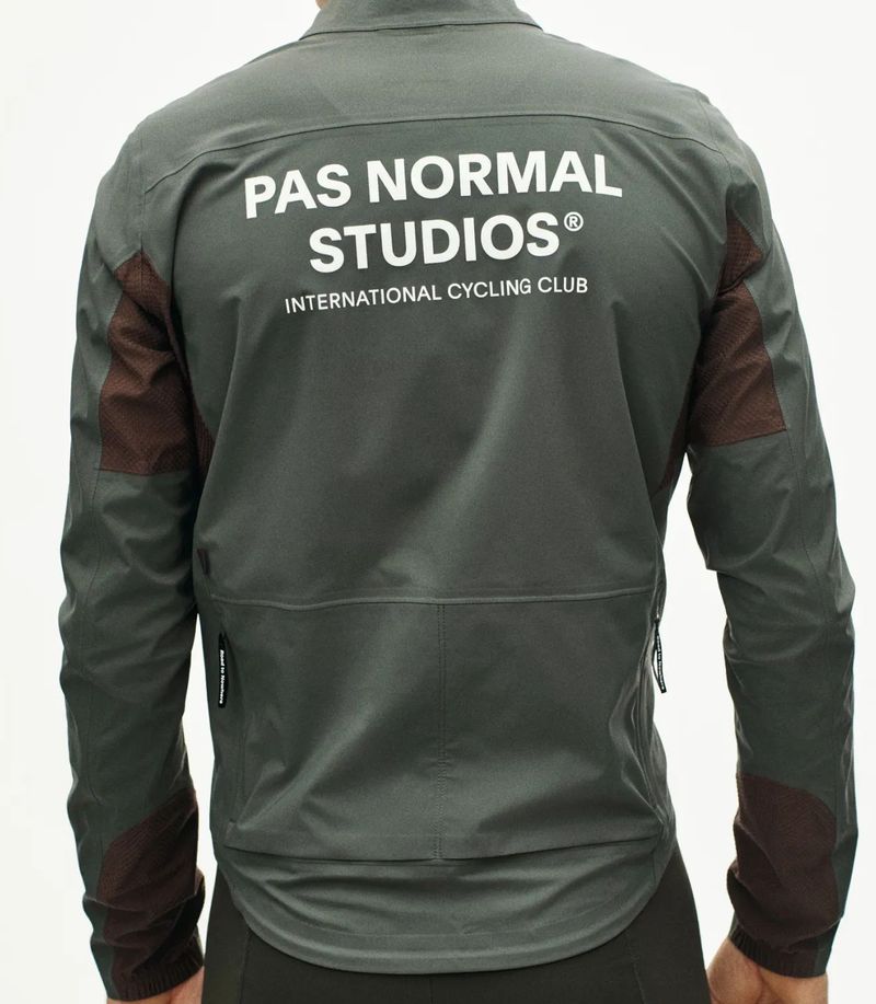 Pas Normal Studios Shell jacket vel. M