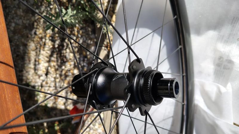 Nová Karbonová kola Velomann Bianchi Plutonium 50 TLR ořech Shimano