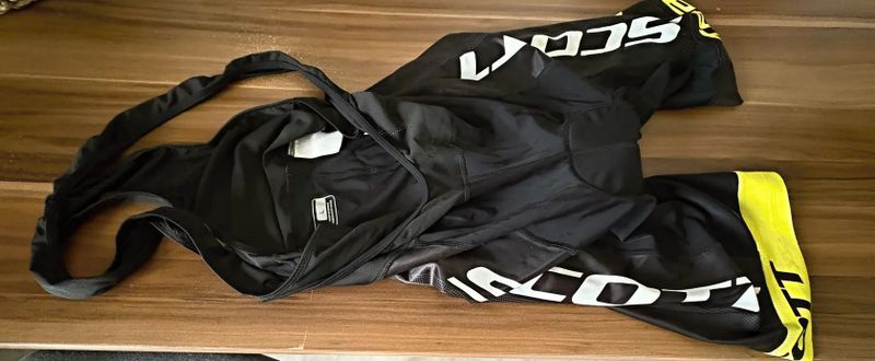 Cyklistický dres Scott Team a kraťasy Scott Team