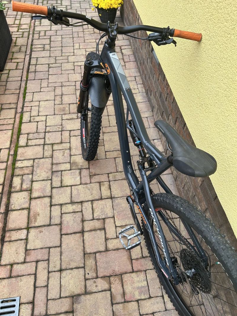 Celoodpružené 29” kolo Rockrider vel. L