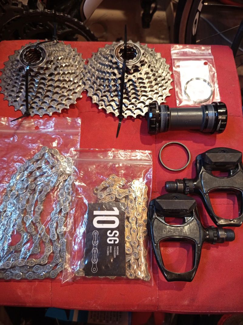 Kompletní sada Shimano 105 R5700 10s