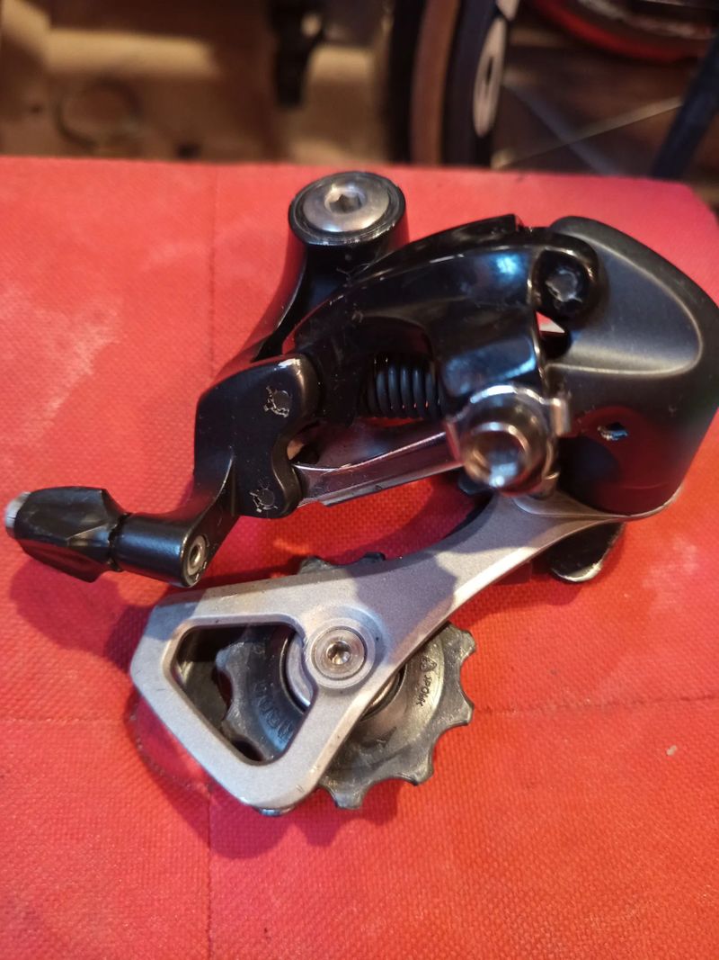 Kompletní sada Shimano 105 R5700 10s