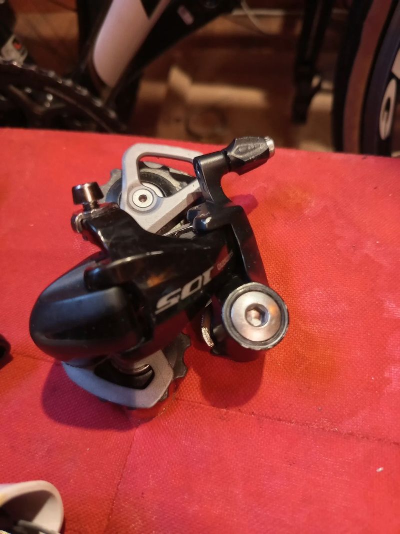 Kompletní sada Shimano 105 R5700 10s