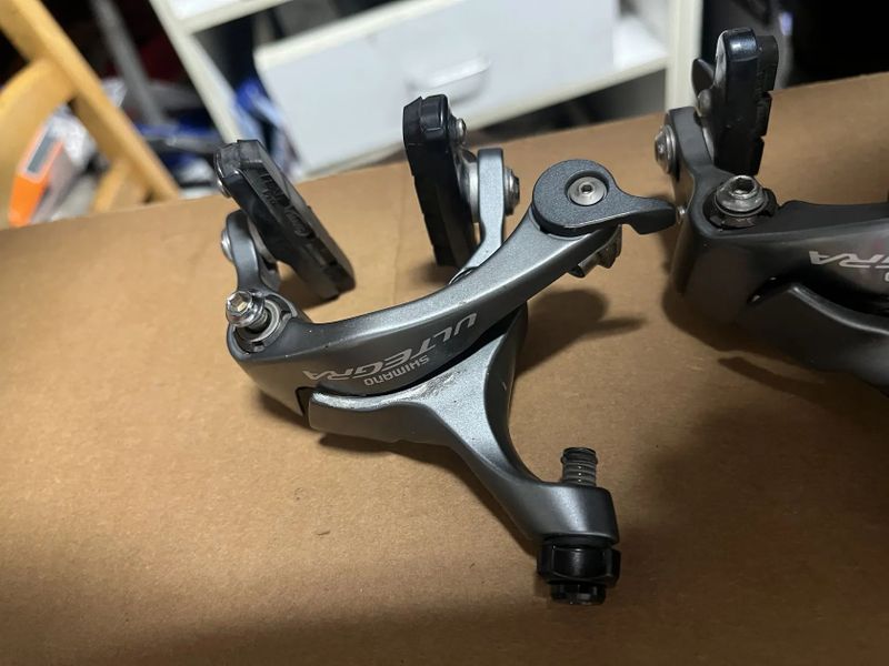 Čelisťové brzdy Shimano Ultegra typ 6800