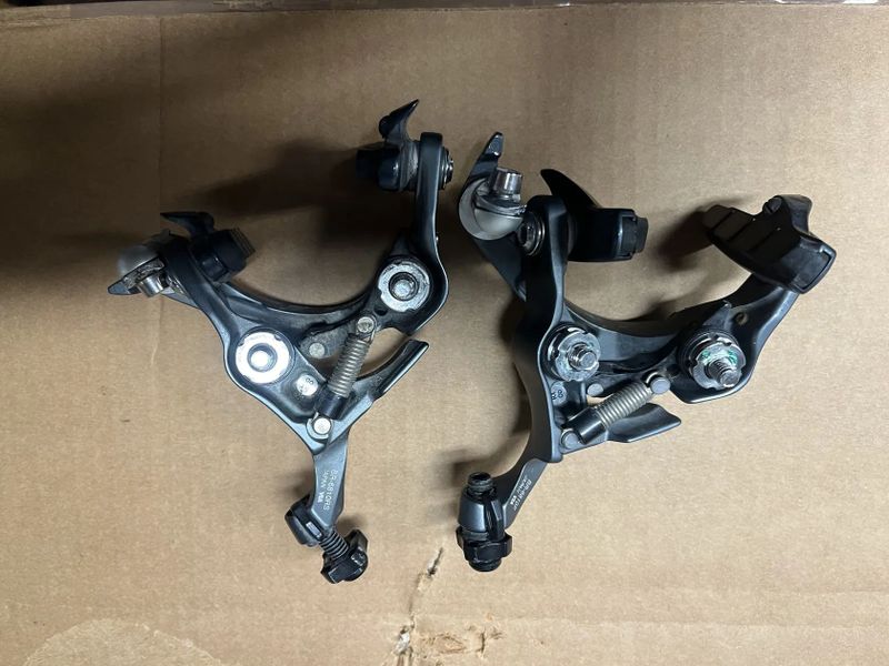 Čelisťové brzdy Shimano Ultegra typ 6800