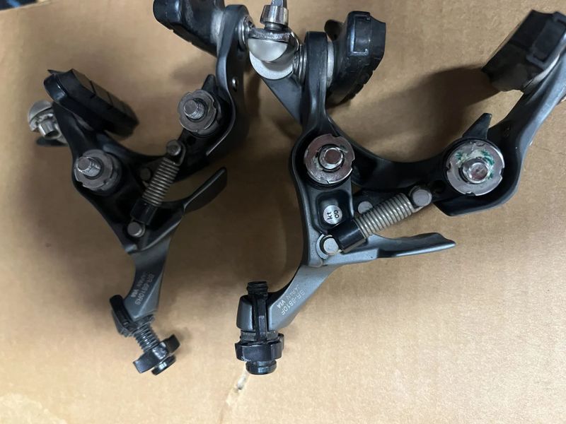 Čelisťové brzdy Shimano Ultegra typ 6800