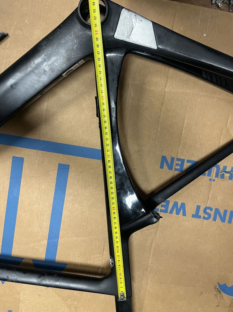 Rámový set Canyon AEROAD CF SLX, rafkove brzdy, Di2