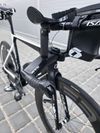 Triatlonové silniční kolo ISAAC Muon TT Carbon 2021 Ultegra Di2 – velikost L