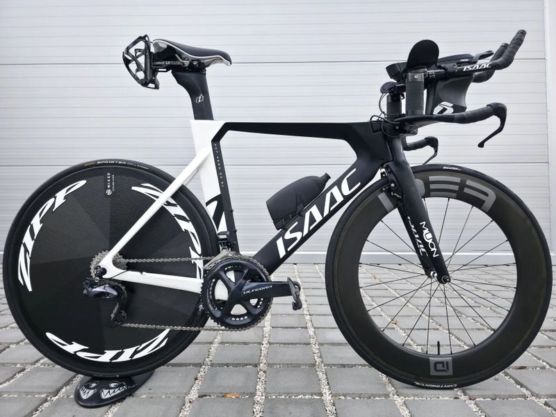 Triatlonové silniční kolo ISAAC Muon TT Carbon 2021 Ultegra Di2 – velikost L