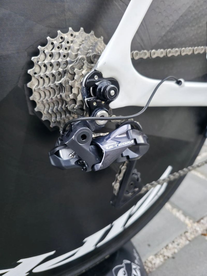 Triatlonové silniční kolo ISAAC Muon TT Carbon 2021 Ultegra Di2 – velikost L