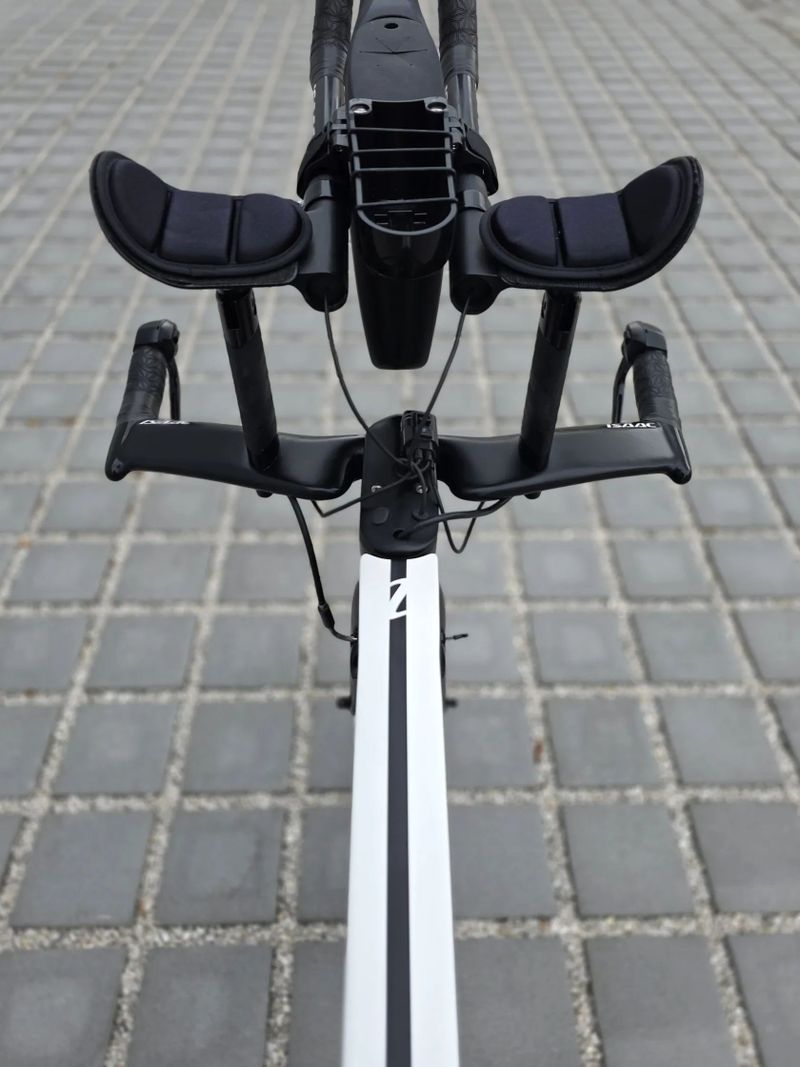 Triatlonové silniční kolo ISAAC Muon TT Carbon 2021 Ultegra Di2 – velikost L
