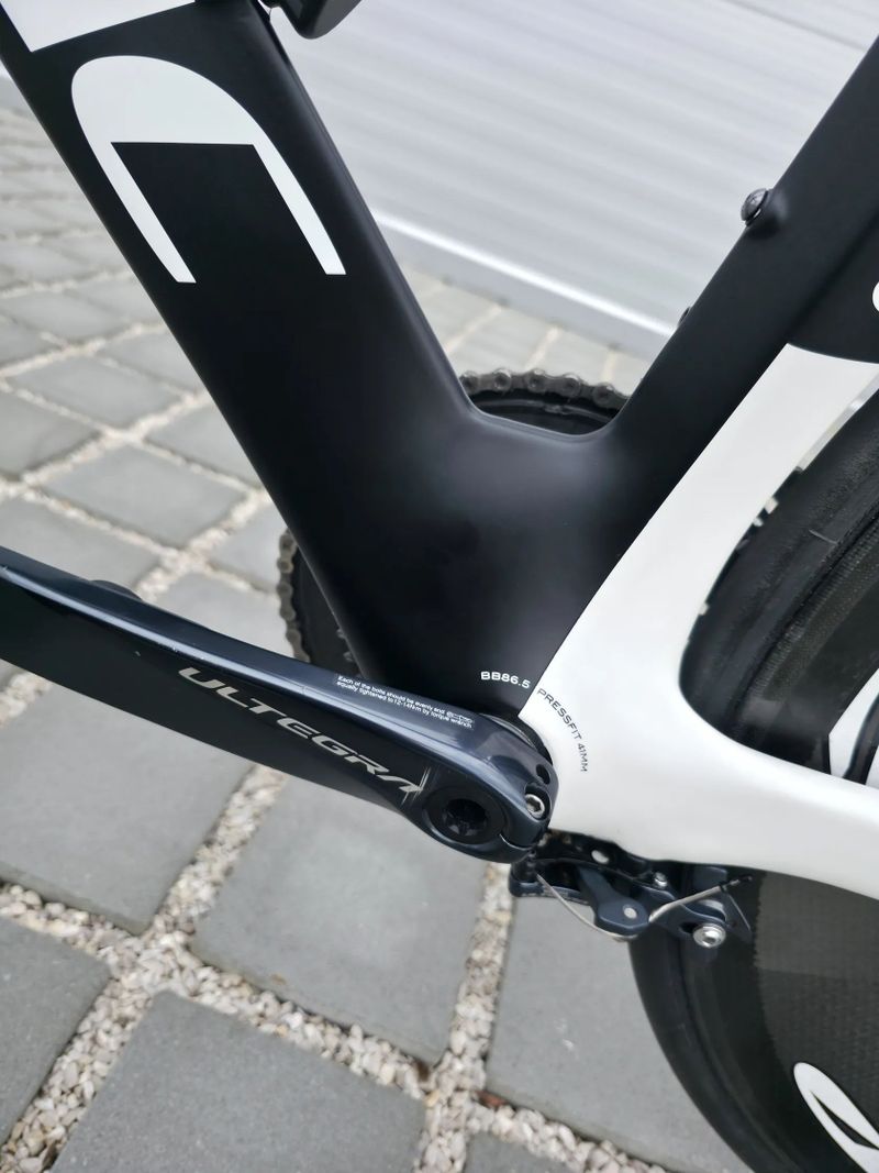 Triatlonové silniční kolo ISAAC Muon TT Carbon 2021 Ultegra Di2 – velikost L