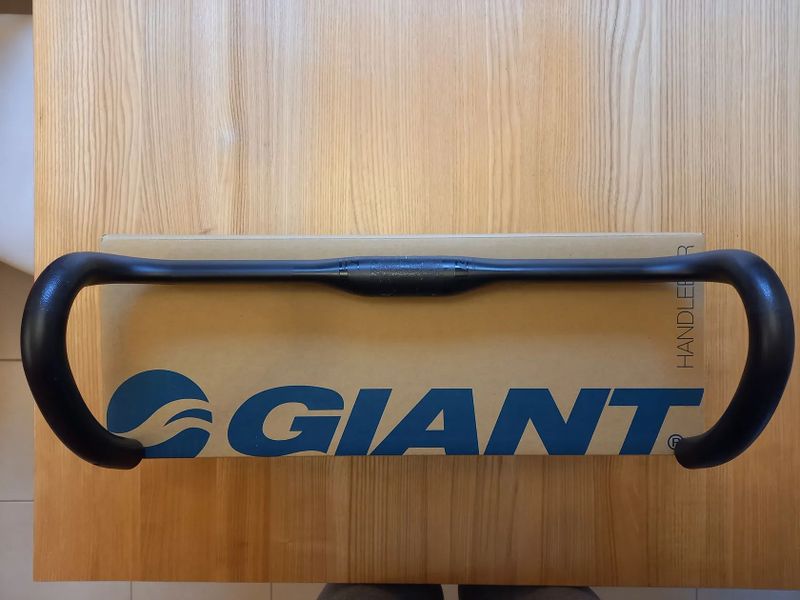 KARBONOVÁ ŘIDÍTKA GIANT CONTACT SLR ROAD 44cm