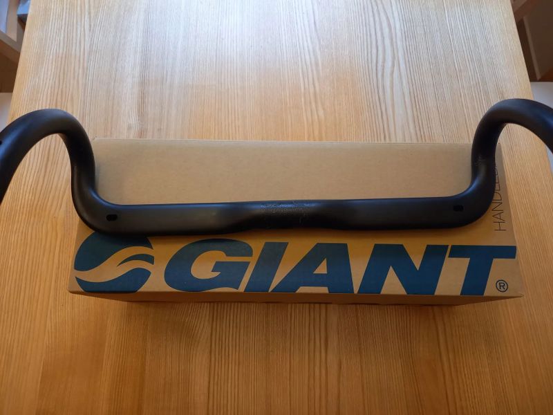 KARBONOVÁ ŘIDÍTKA GIANT CONTACT SLR ROAD 44cm