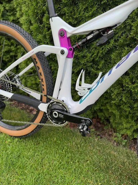 Corratec Revo Bow iLink SL Ultra (Bílá) 2025