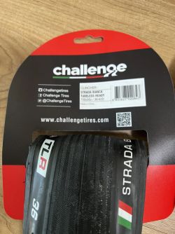 CHALLENGE plášť STRADA BIANCA RACE TLR 700x36 černá