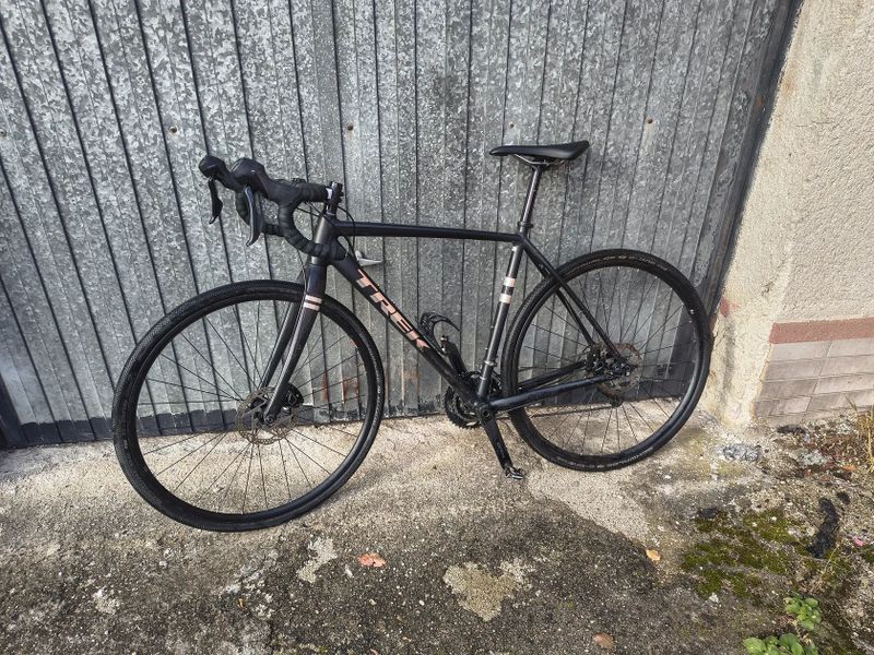 Trek Checkpoint ALR 4