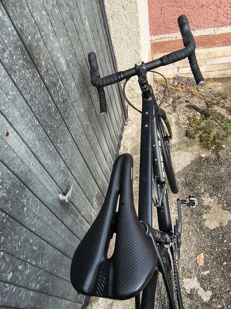 Trek Checkpoint ALR 4