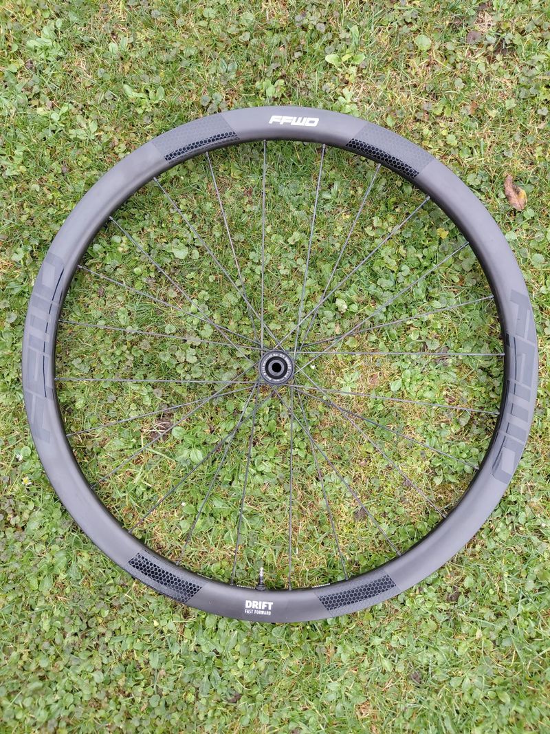 FFWD Drift (36 mm), DT240 2:1 EXP, MattBlack, plášť