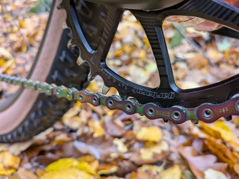 BMC Twostroke 01 Four, Sram X01 AXS, Fox 32 factory, karbonové ráfky 