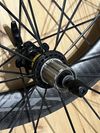Zapletená kola Mavic Cosmic, ořech Shimano,