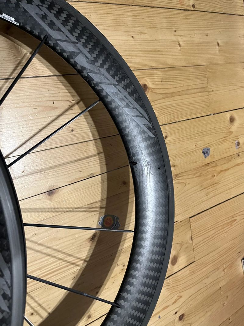 Zapletená kola Mavic Cosmic, ořech Shimano,