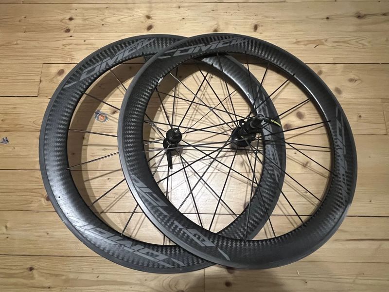 Zapletená kola Mavic Cosmic, ořech Shimano,