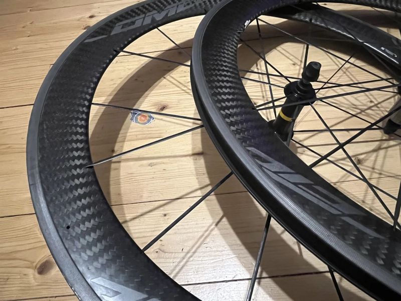 Zapletená kola Mavic Cosmic, ořech Shimano,