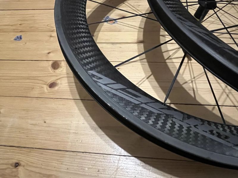 Zapletená kola Mavic Cosmic, ořech Shimano,