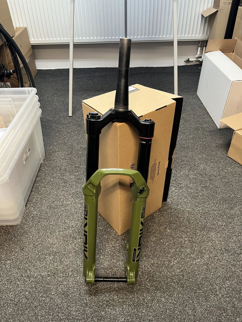 Rockshox Lyrik Ultimate RC2 27,5” 150mm