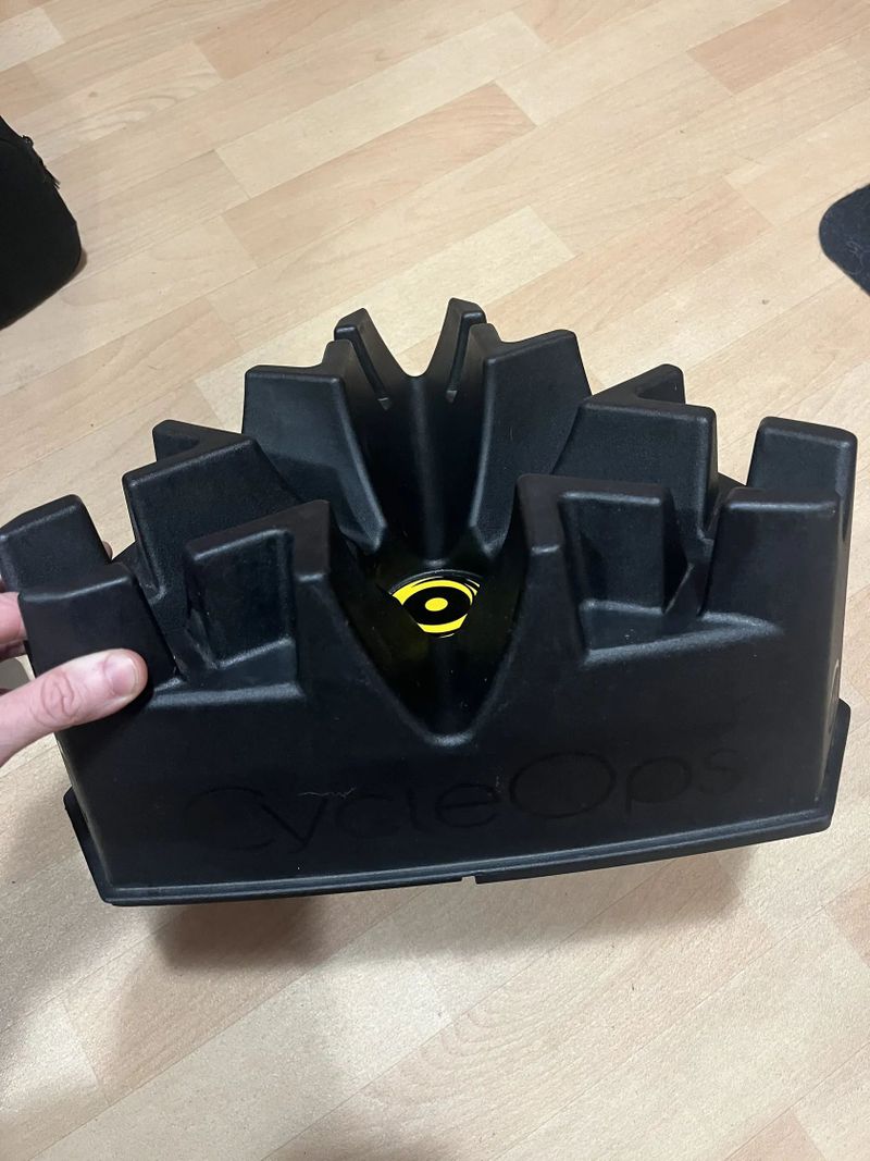 Saris podložka pro kolo trenažer