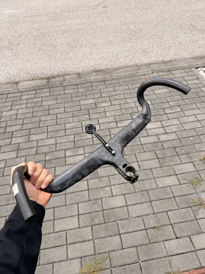 Karbonová řídítka Darimo Nexum Drag silniční/gravel - 218 gramů
