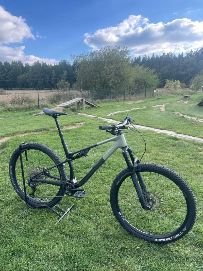 Superior XF 9.6 DC ze Singletrailu Moravský kras
