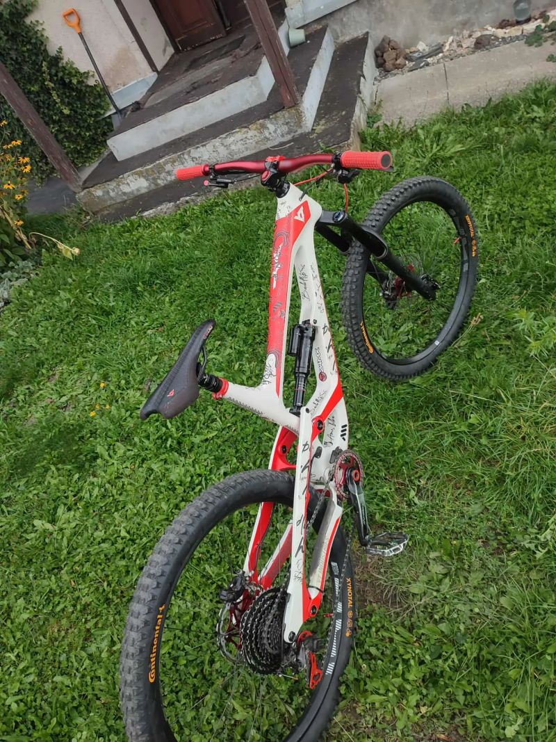 YT Industries Capra castom 
