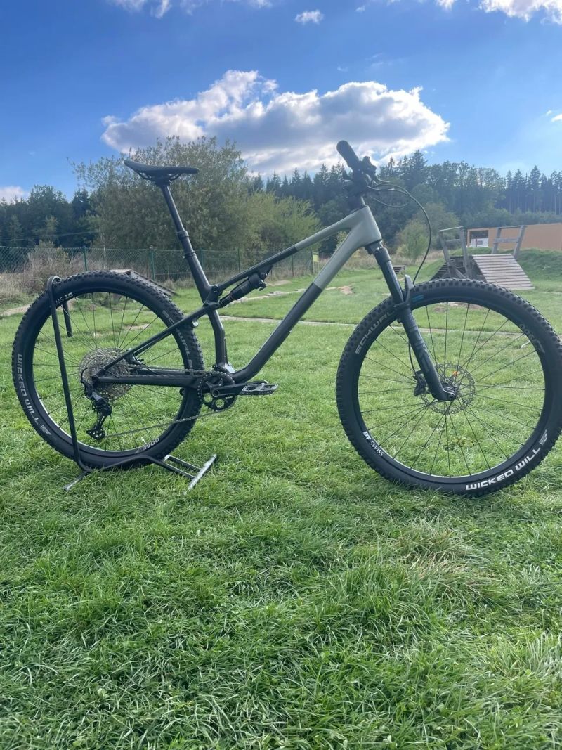 Superior XF 9.6 DC ze Singletrailu Moravský kras