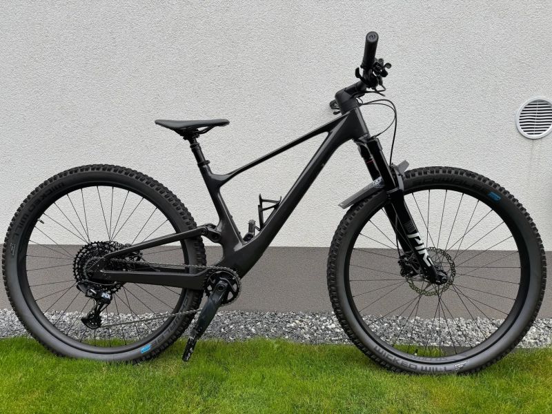 Scott SPARK 940 / CARBON / 1. majitel / SUPER STAV / PO SERVISU Z 09/2025 / najeto cca 500 km