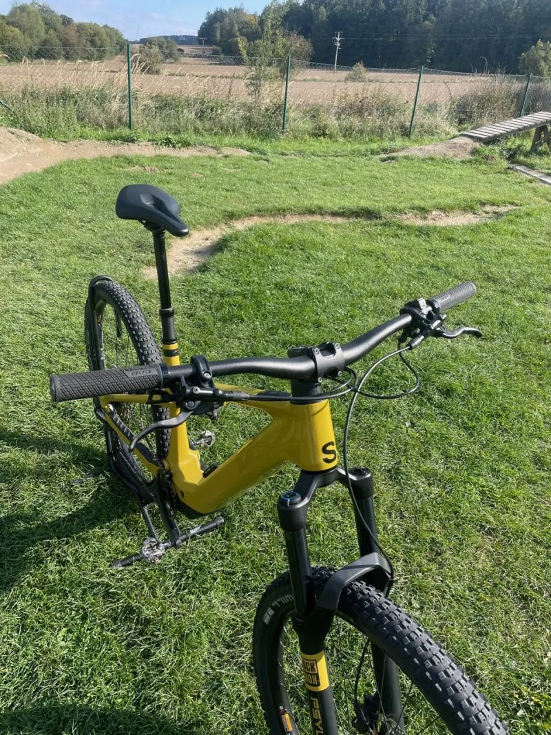 Superior iXF 9.2 ze Singletrailu Moravský kras
