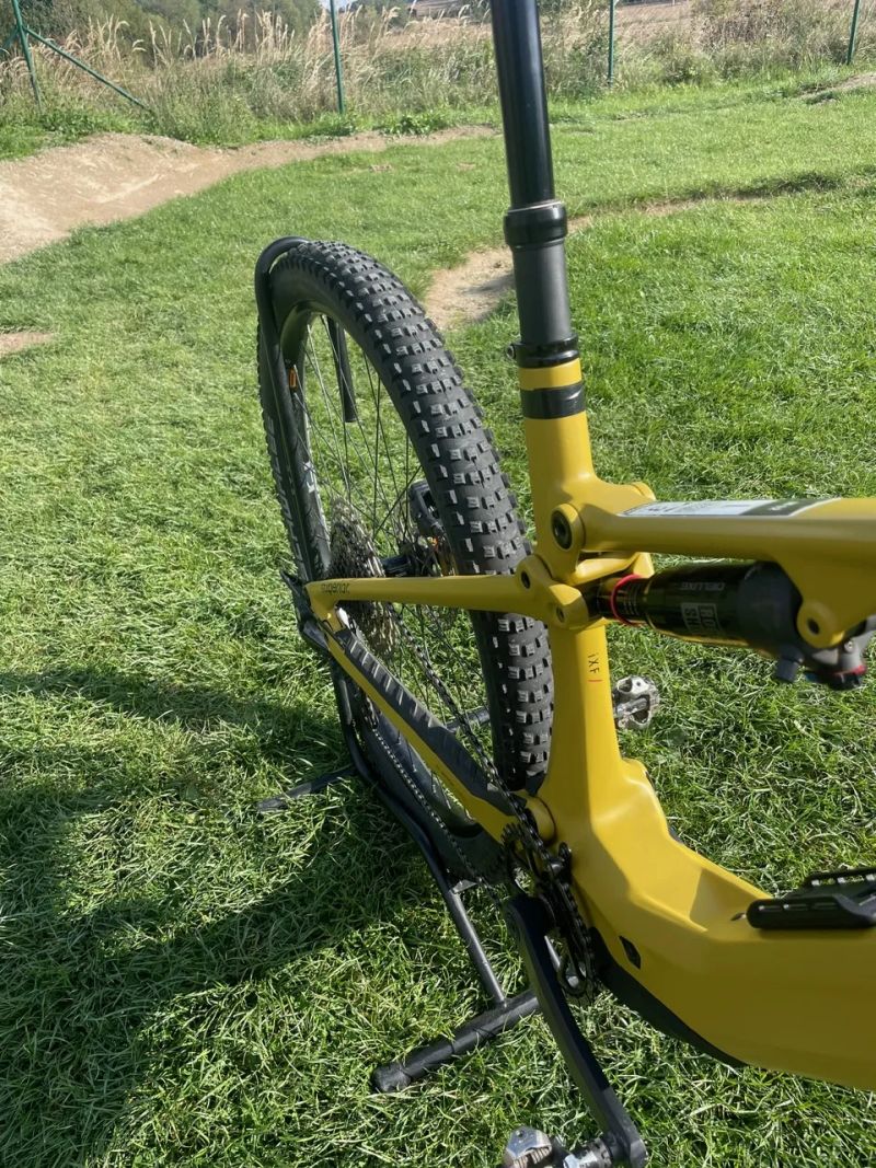 Superior iXF 9.2 ze Singletrailu Moravský kras