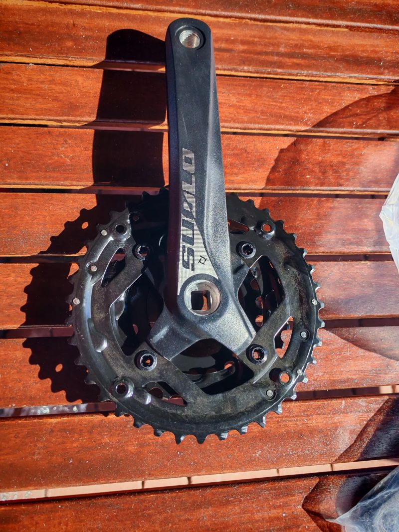 Kliky- Prowheel SUOLO 901, 40-30-22T, 175mm, 4 hran + levá samostatná FORCE NINE3.2 Al 175 m