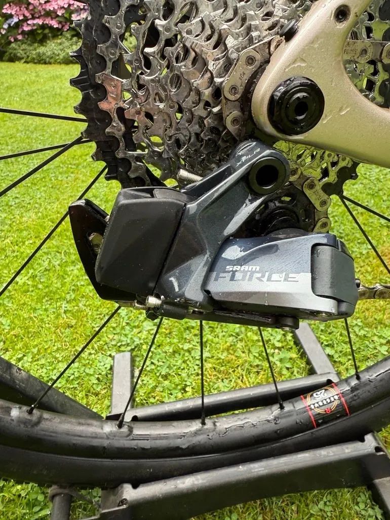 Santa Cruz STIGMATA Force 1x AXS RSV / Carbon CC (pův. cena 200k)