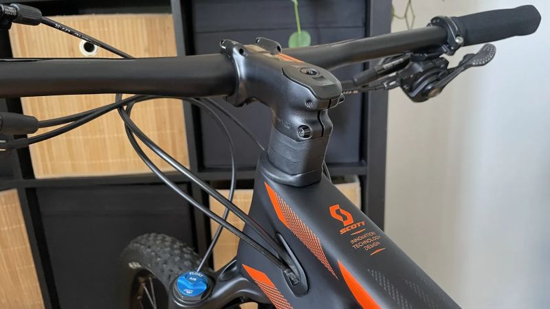 Scott Scale 910 / vel.M / 10kg / Shimano XT 2x11