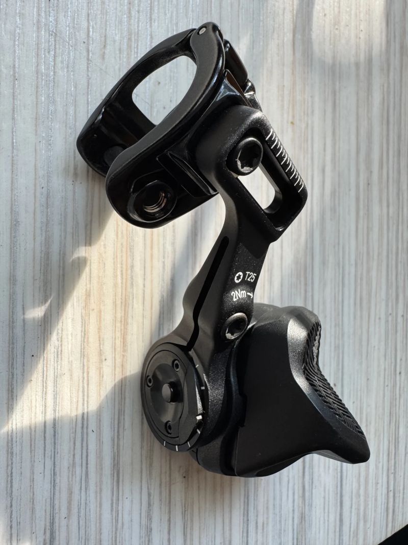 SRAM AXS POD Rocker ovladač + MMX objímka