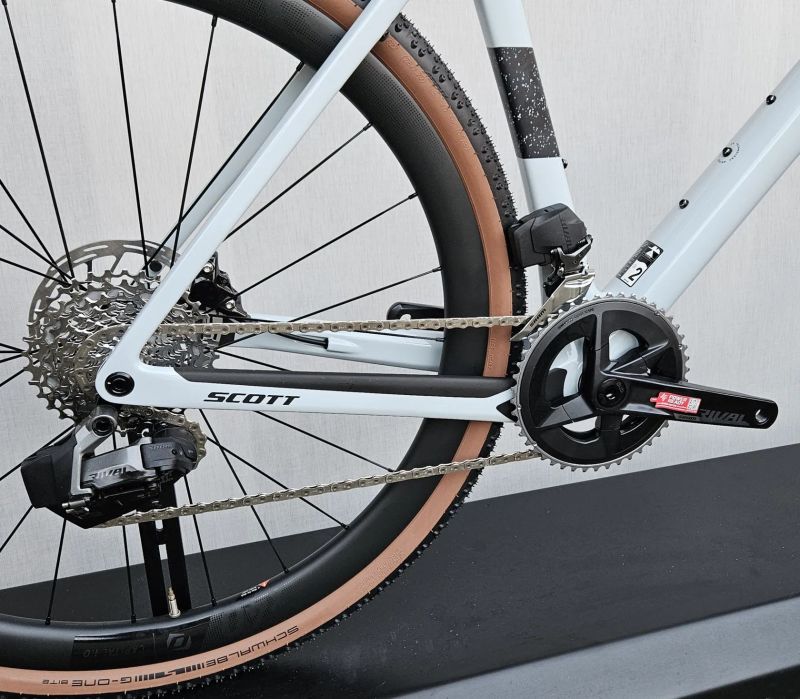 SCOTT Addict Gravel 20 AXS 2024/2025 – moderní závodní karbonový gravel - NOVÝ