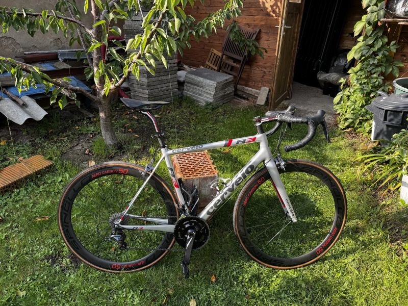 Cervélo R3 Ultegra rim
