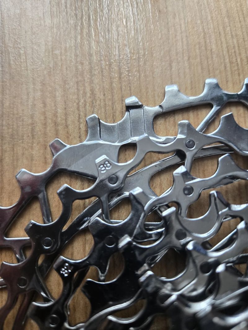 Nová gravel kazeta Sram XG1251 D1 10-44z 12rychl. ořech XDR